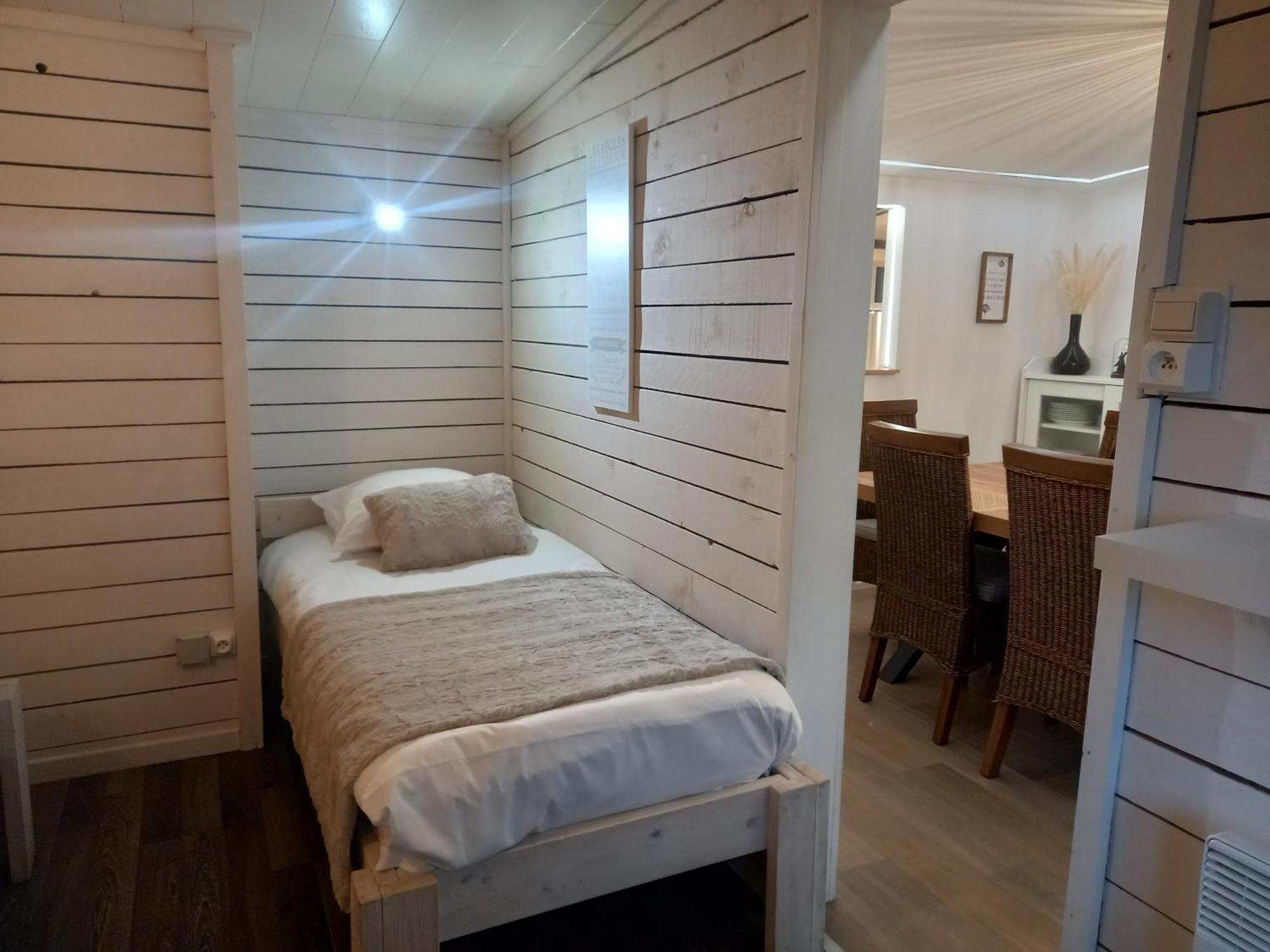 הוילה רוברטוויל Le Chalet Du Lac מראה חיצוני תמונה